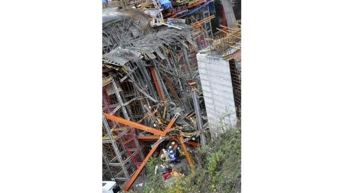 Imagen del estado del puente tras el colapso.