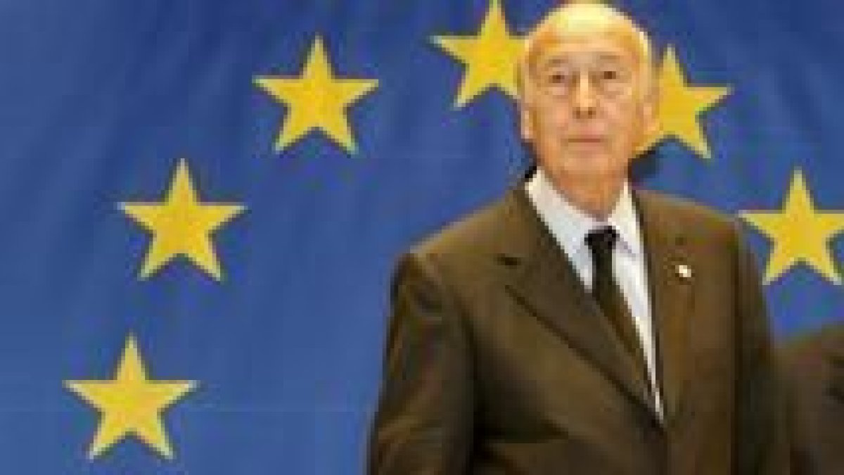 Valery Giscard d¿Estaing ha conseguido con su propuesta que España cambie el sentido de su voto