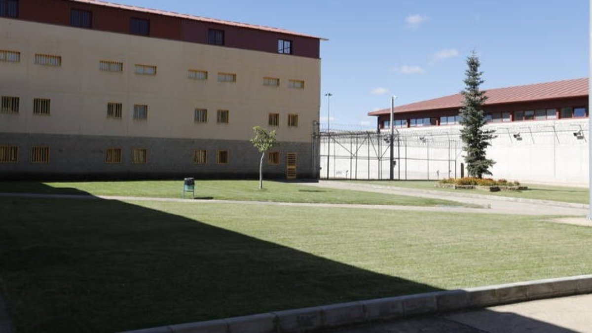 Prisión de Villahierro, en Mansilla de las Mulas. DL