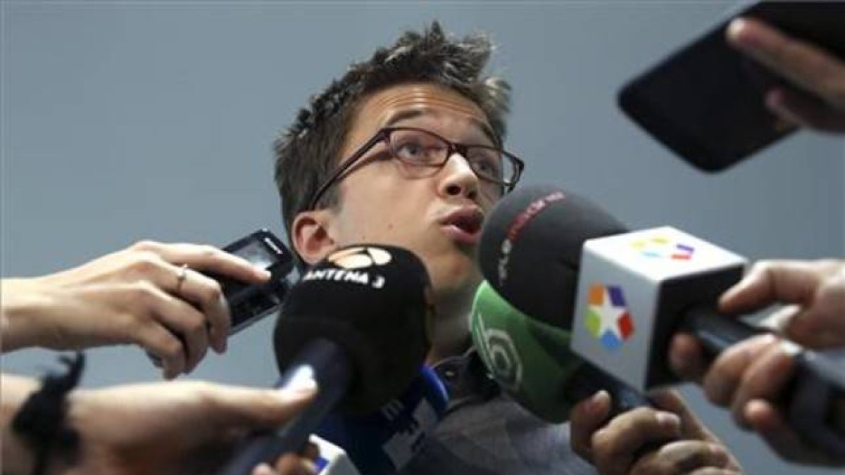 Imagen de archivo de Iñigo Errejón atendiendo a los medios.