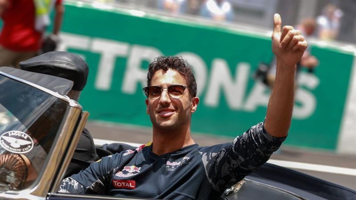 Ricciardo celebra su triunfo en Malasia.