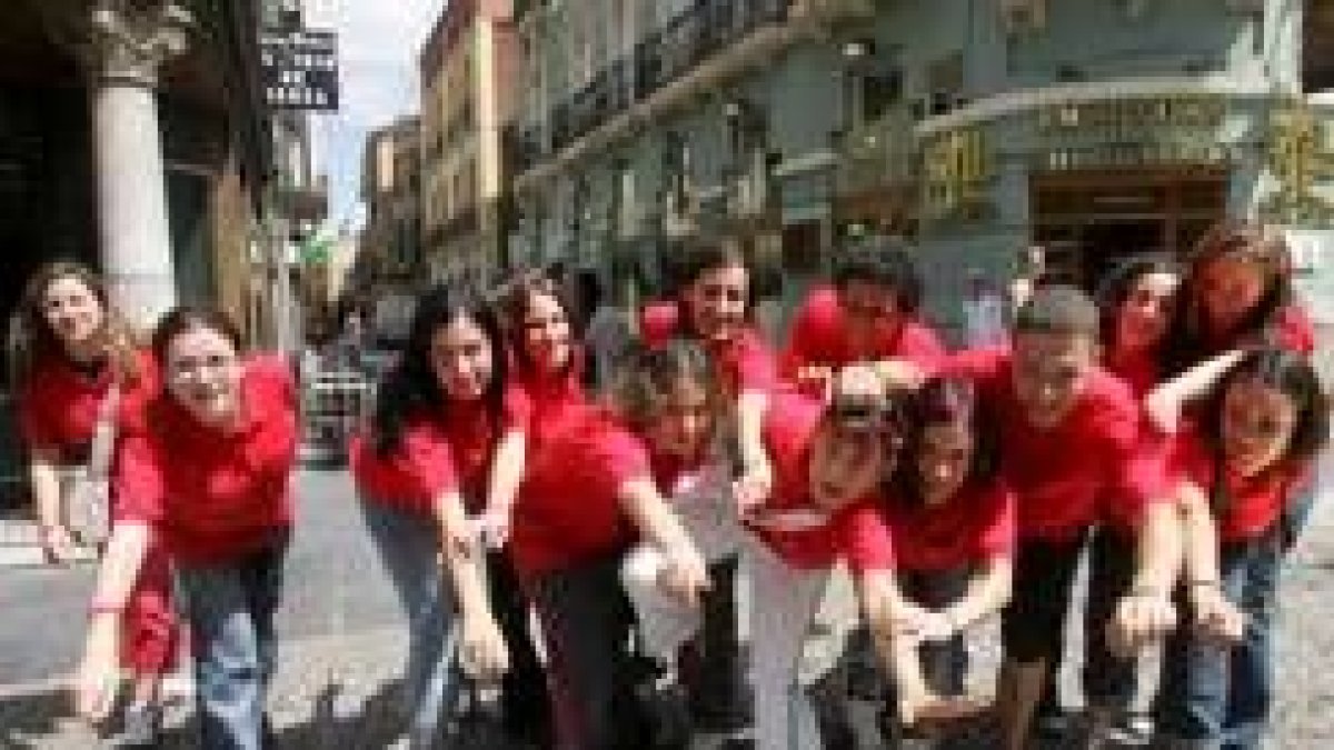 Los voluntarios de Cruz Roja efectuaron la gincana en la zona de la calle Ancha y Botines
