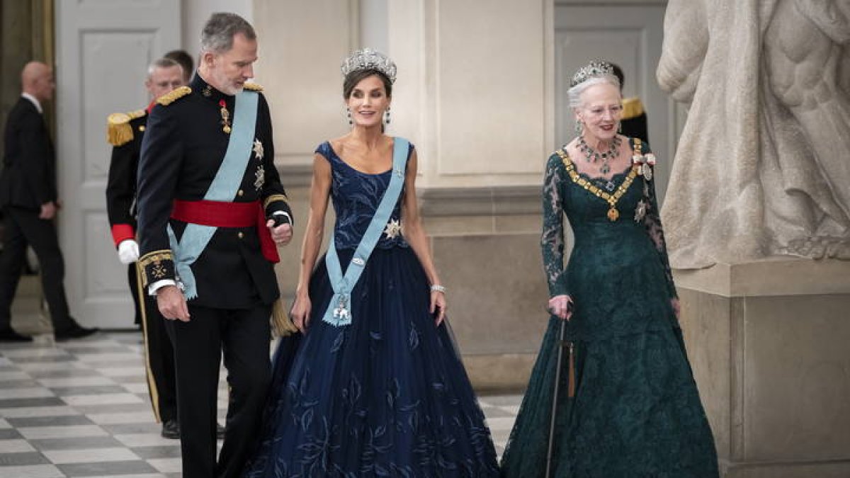 El rey Felipe, la reina Letizia y la reina Margarita de Dinamarca. MADS CLAUS RASMUSSEN