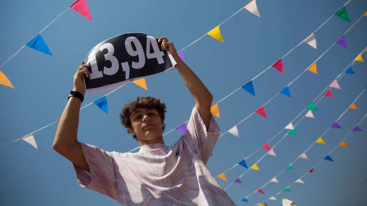 Martín Benavides exhibe la mejor nota conseguida por un bachiller en León tras la Ebau. FERNANDO OTERO