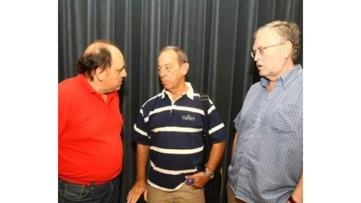 Miguel Ángel Fernández, Juan Valdés y Manuel Monereo.
