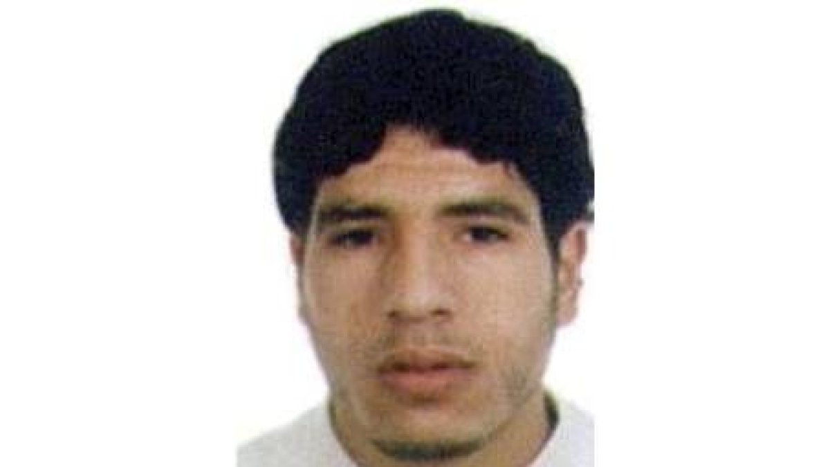 Bouchar, marroquí de 25 años, era el recadero de la célula terrorista