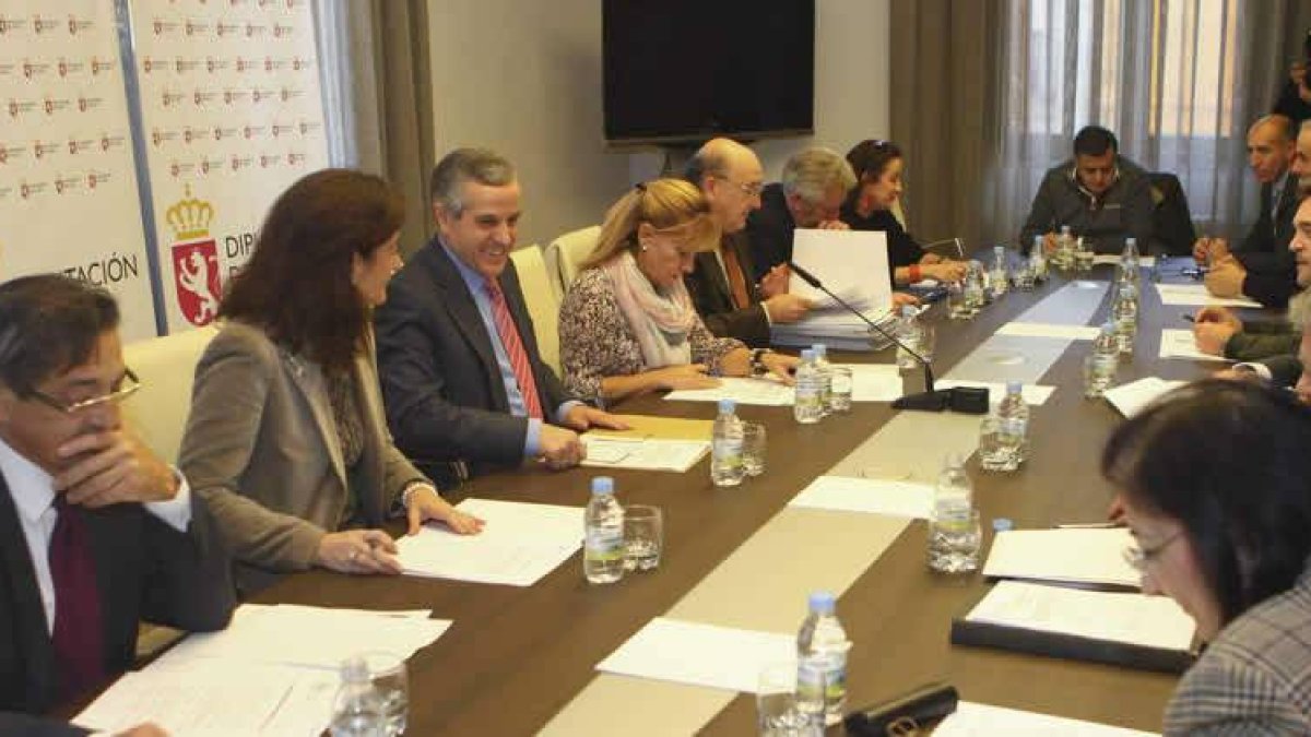 La Diputación albergó ayer la constitución de la asamblea y la comisión ejecutiva del consorcio para el nuevo mandato