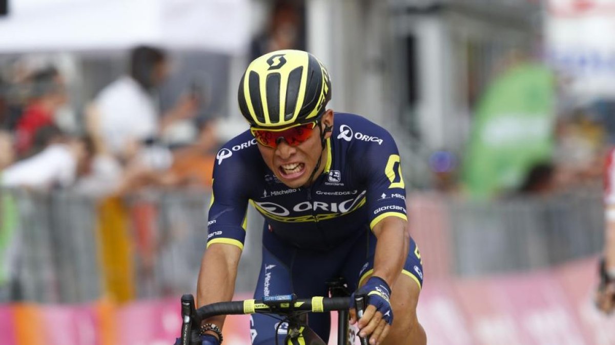La cara de rabia de Caleb Ewan tras ganar el esprint del Giro.