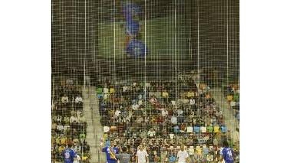 El Quijote Arena estrenó la pantalla gigante del fondo norte