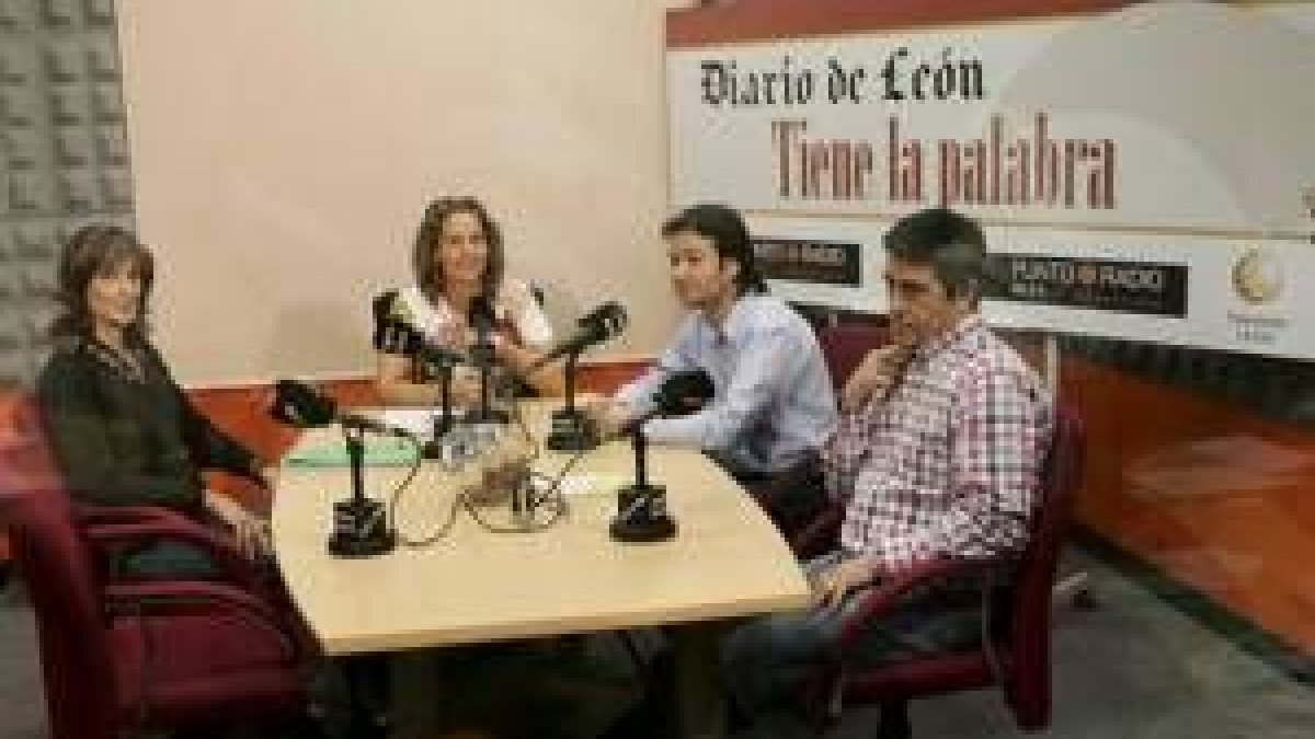 Arancha Miguélez, la moderadora Nuria González, Abel Pardo y Jesús Sánchez
