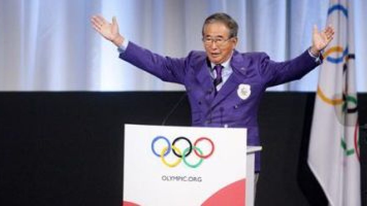 El gobernador y alcalde de Tokio, Shintaro Ishihara, interviene ante el COI.