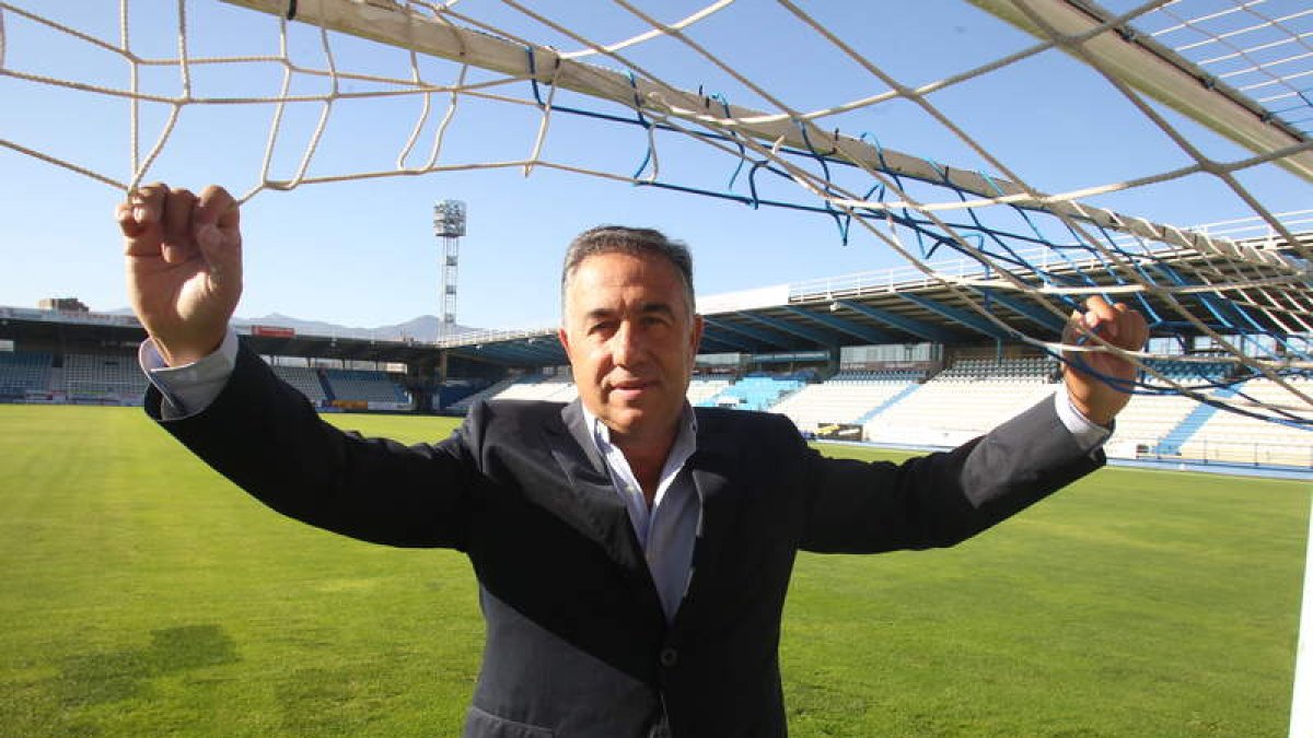 José Fernández, ‘Silvano’, afirma que no es el momento de pensar en el final de la temporada.