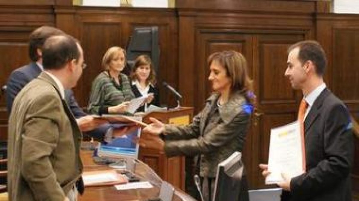 Una de las profesoras del centro recogió en Madrid el premio por el fomento de la lectura.