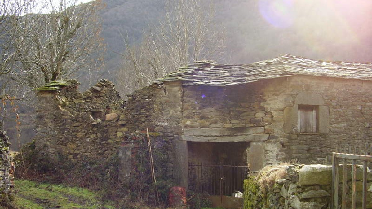 La central sindical obtuvo la parcela con una casa gracias a una donación. ARAUJO