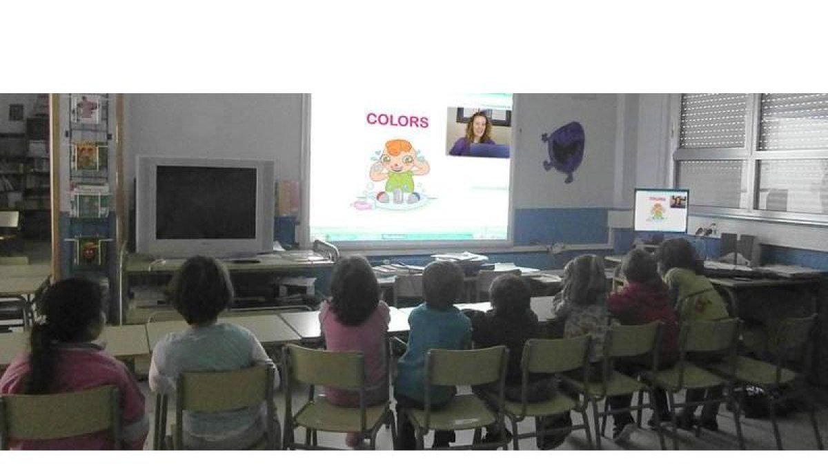 Un momento de una de las clases con profesor nativo en Ribas del Sil.
