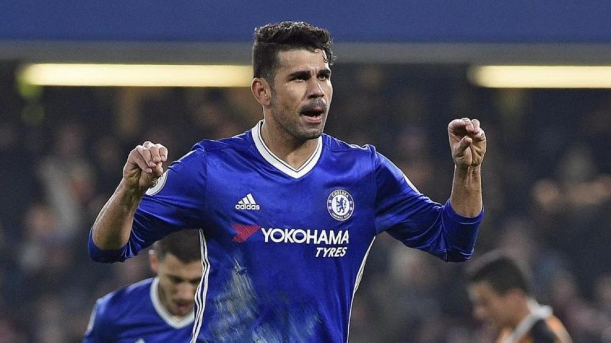 Diego Costa gesticula en la celebración del 1-0 del Chelsea sobre el Hull.