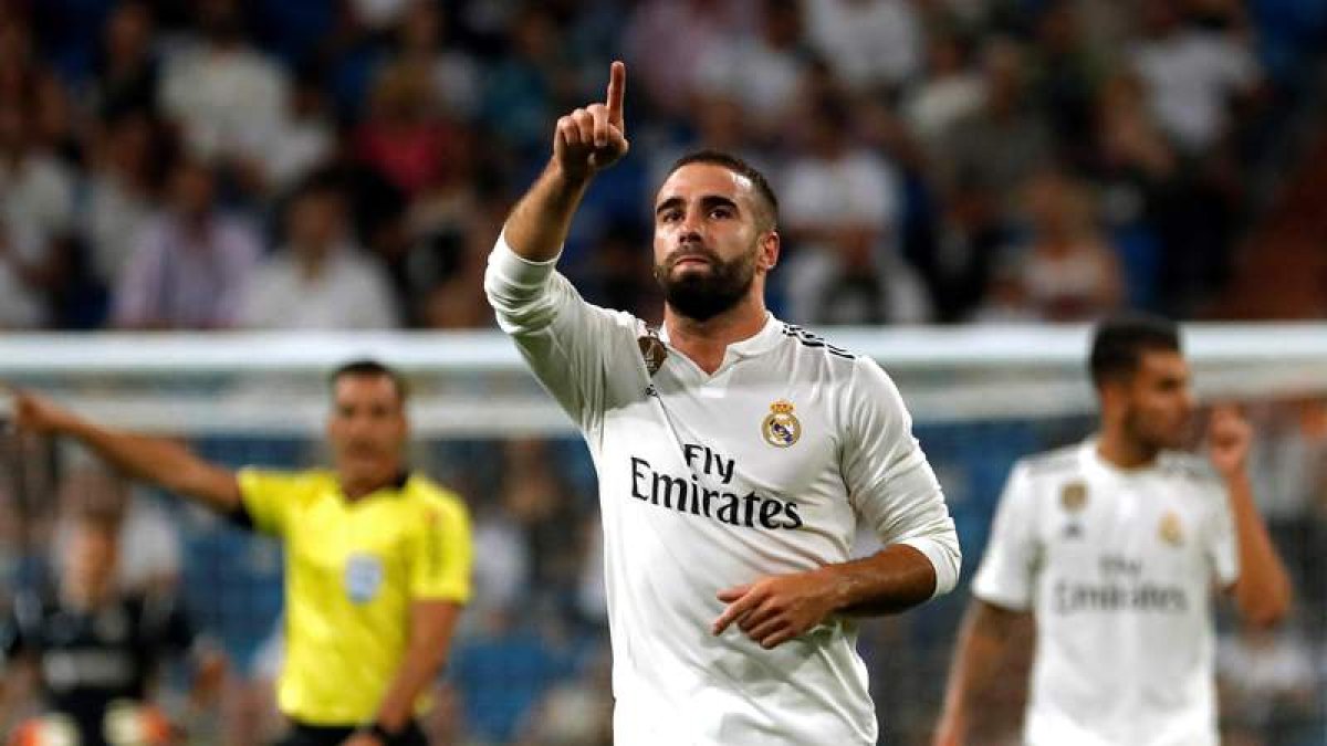 Carvajal marcó el primer gol del equipo madridista esta temporada que abrió el camino del triunfo. KIKO HUESCA