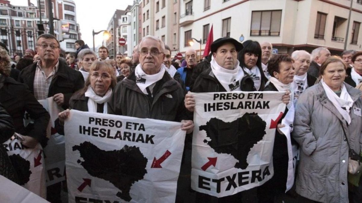 Manifestación a favor del acercamiento de presos a Euskadi, en Bilbao en noviembre del 2014.
