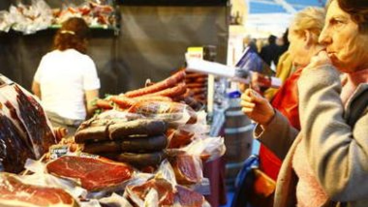 Miles de personas se acercarán estos días hasta la plaza de toros para visitar la feria.