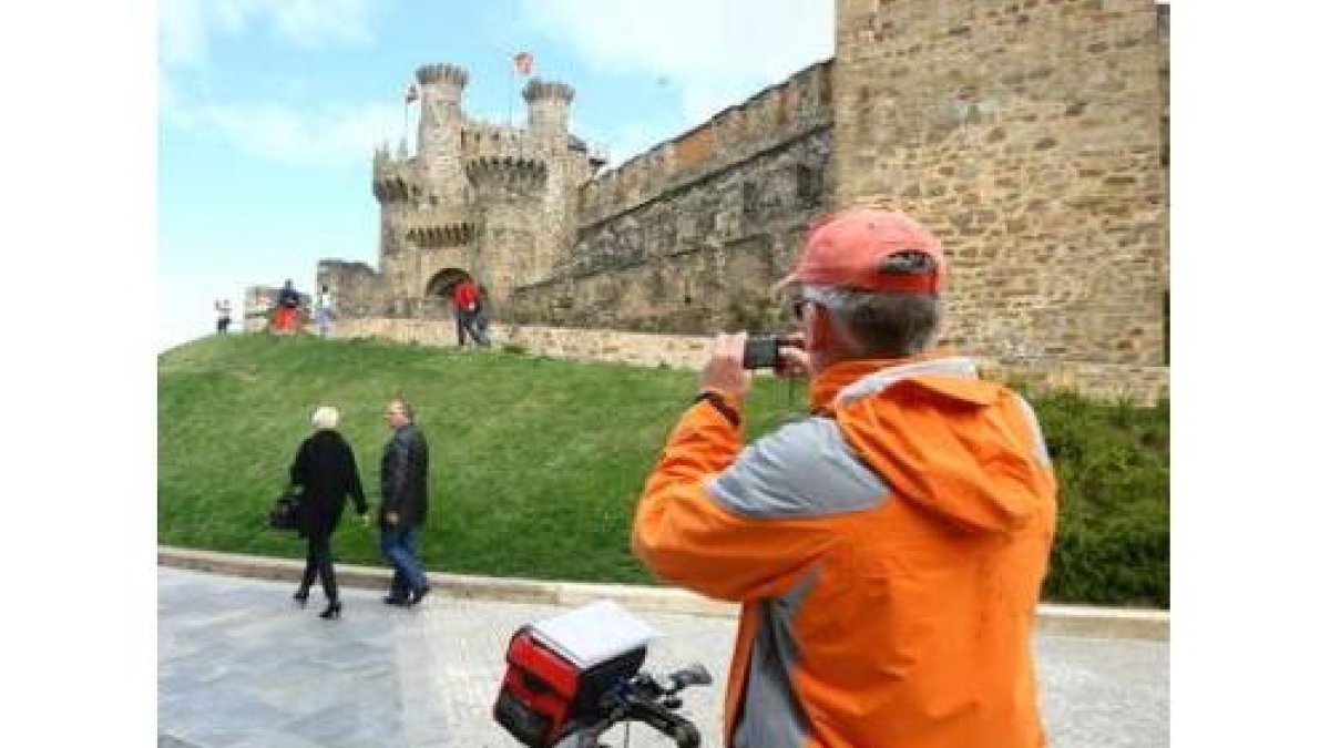 El castillo de Ponferrada volverá a ser uno de los grandes alicientes para los visitantes.