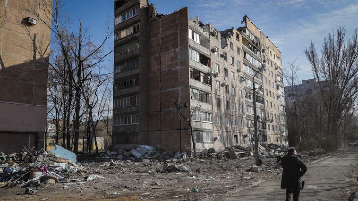 Imagen de la ciudad de Donestk, donde los rusos han comenzado la ofensiva del Donbás. SERGEI ILNITSKY