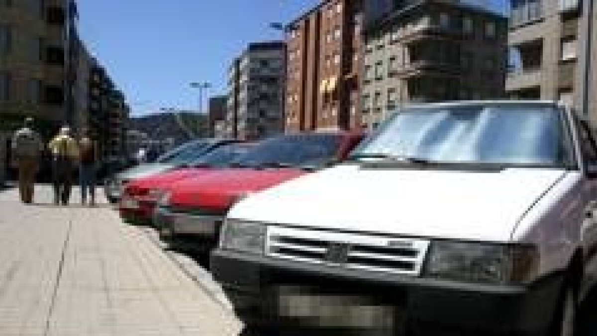 Los ladrones tenían fijación con los coches de la marca Fiat Uno a la hora de elegir sus robos