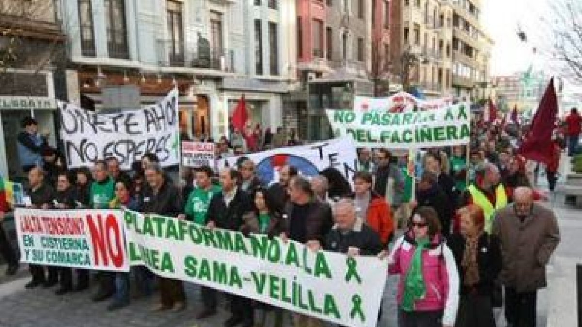 Imagen de la manifestación más numerosa contra la Sama-Velilla que se celebró en León