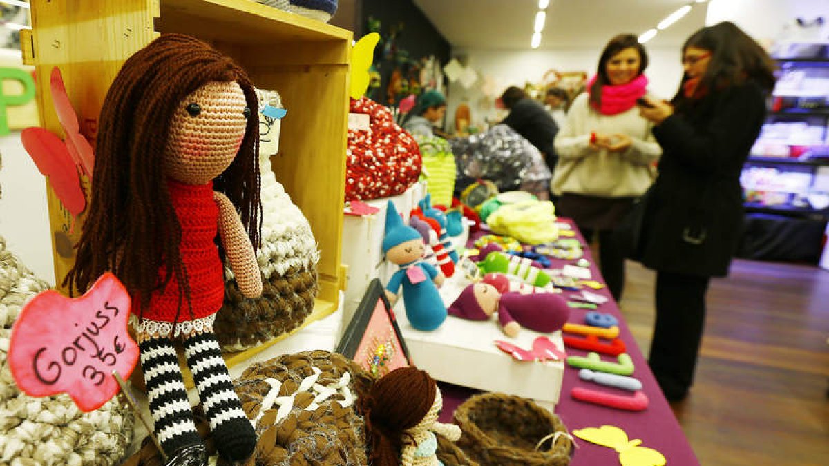 Las muñequitas de Little Princess son una de las propuestas para regalar en el mercado del Palacio de Gaviria.