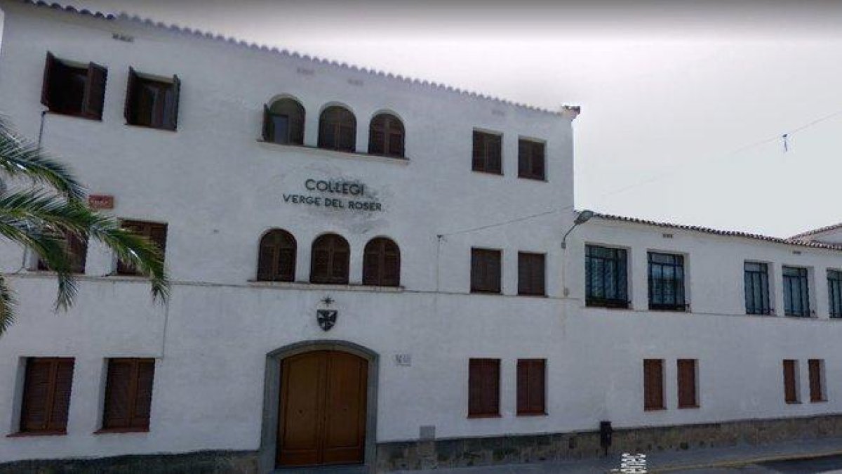 Escuela Verge del Roser en Vallirana.