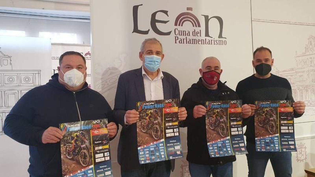 Óscar Martínez y Canuria presentaron la MMR Power Race León. DL