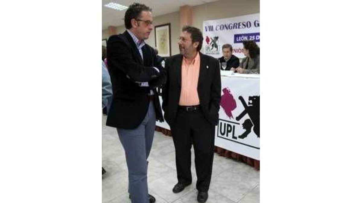 Javier Chamorro y Melchor Moreno, presidente y secretario general