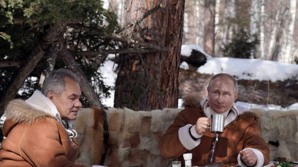 El presidente ruso, Vladimir Putin, pasa un día de campo en Siberia. ALEXEI DRUZHININ