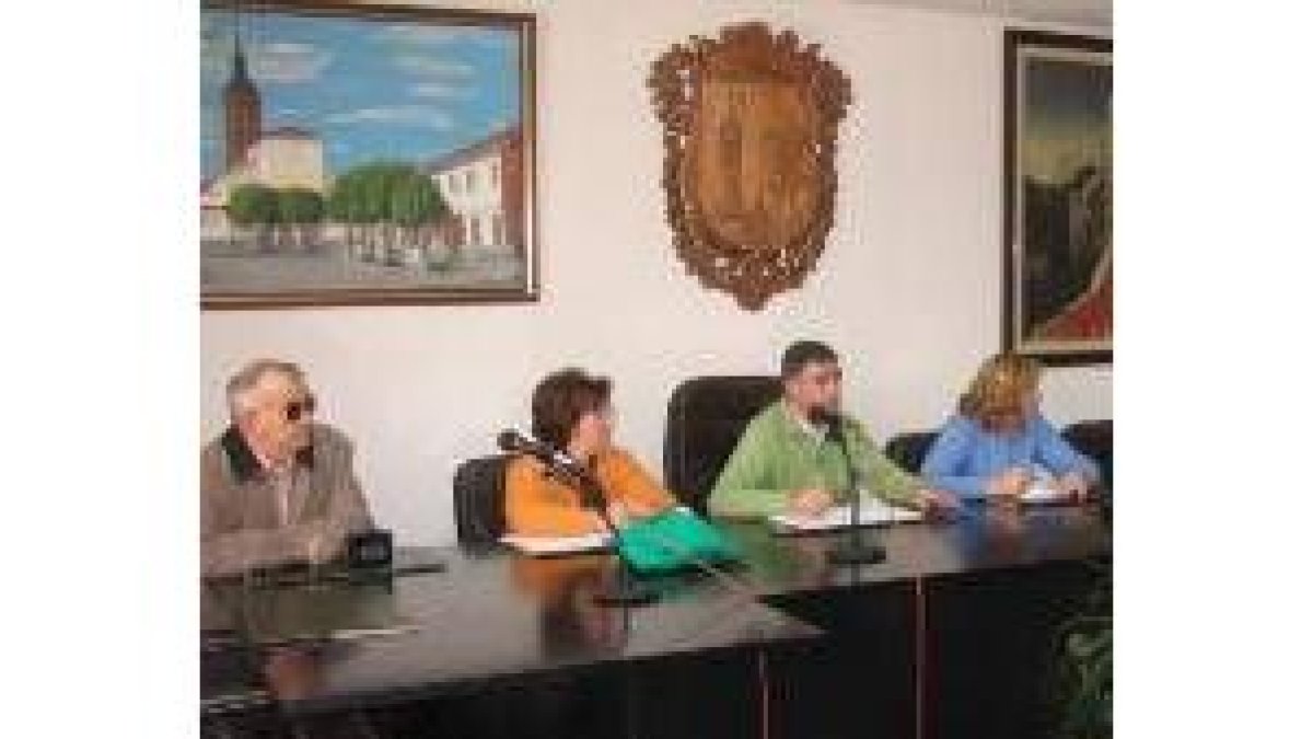 El actual alcalde, Francisco Martínez, perderá hoy el sillón de alcalde