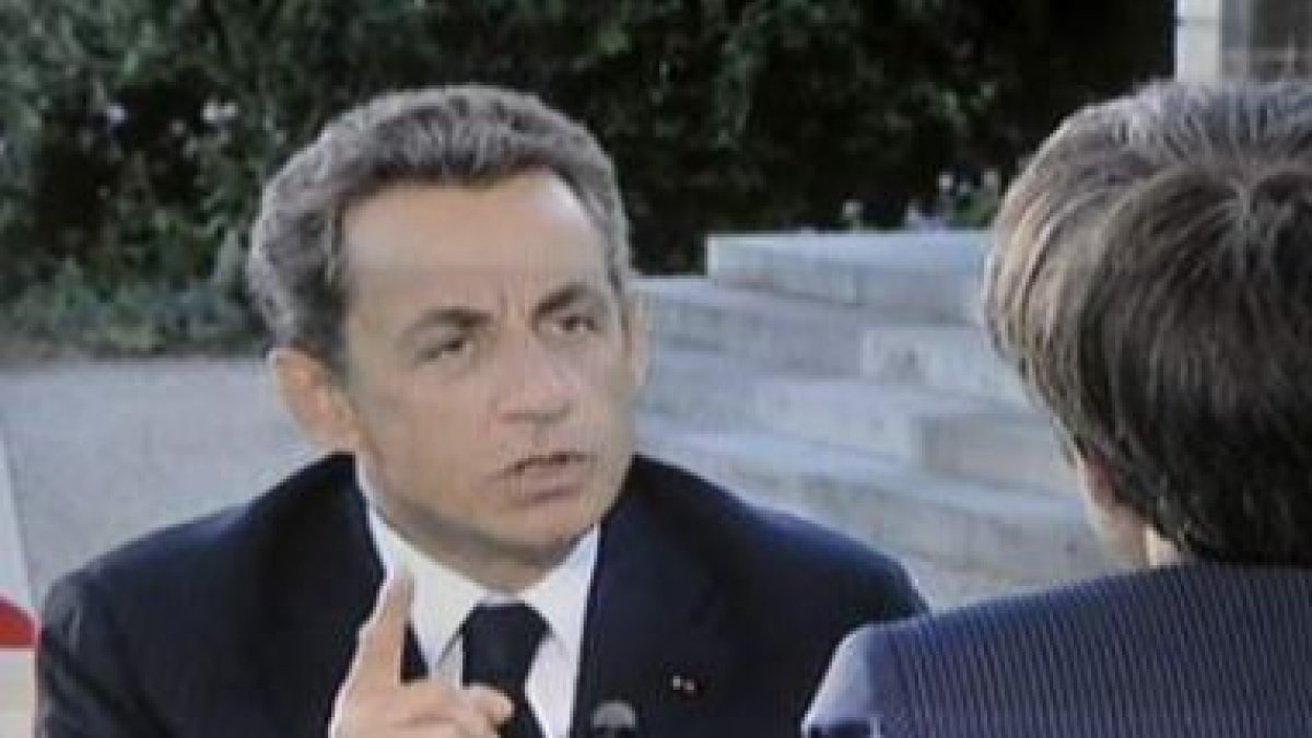 Sarkozy, durante la entrevista de ayer en París.