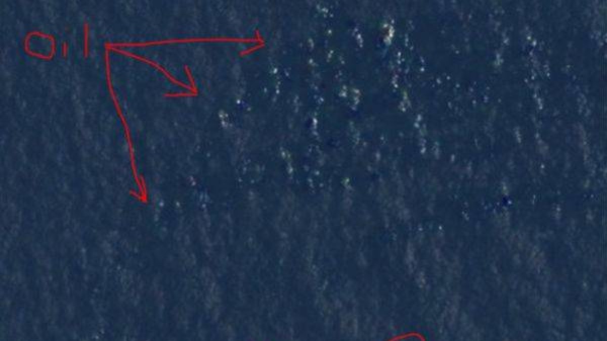 Mapa publicado por Courtney Love indicando dónde está el avión.