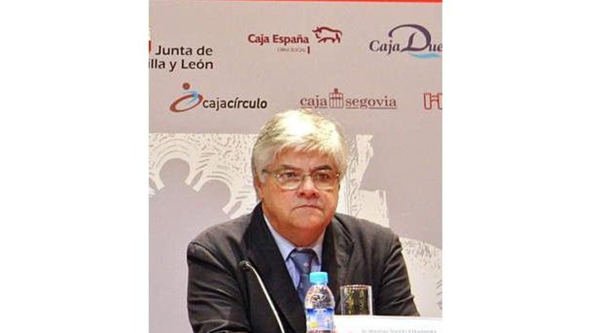 Manuel Valdés, catedrático de Historia de la Universidad de León