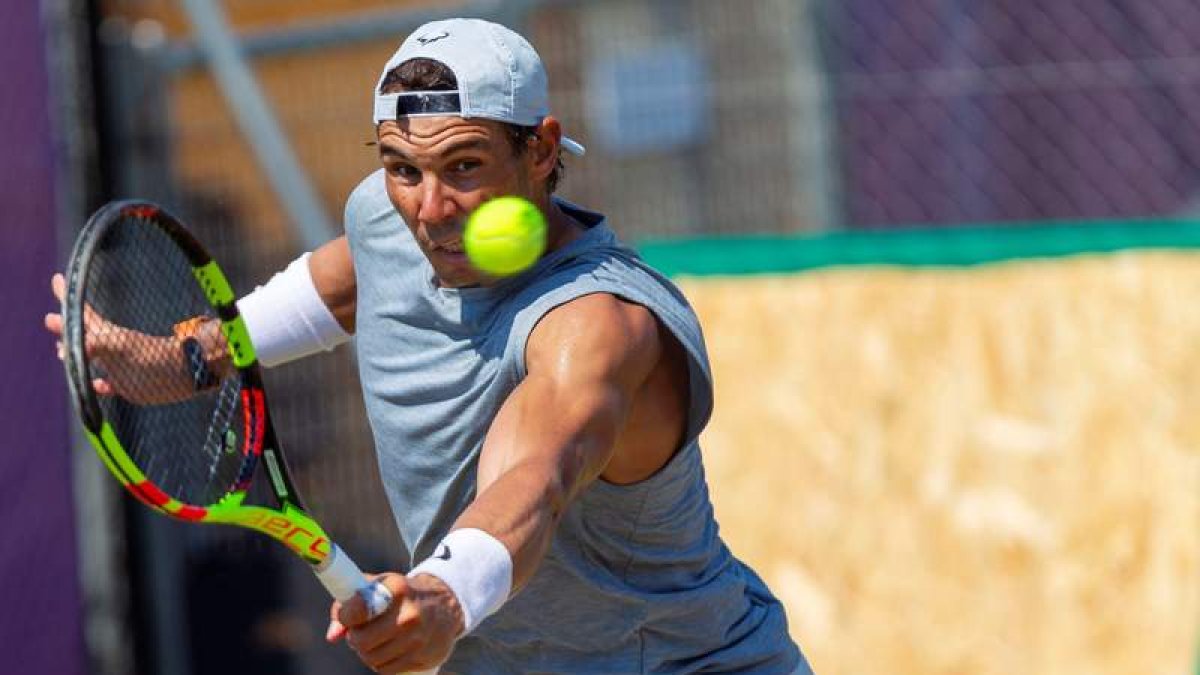 Rafa Nadal en un entrenamiento de esta temporada. CLADERA