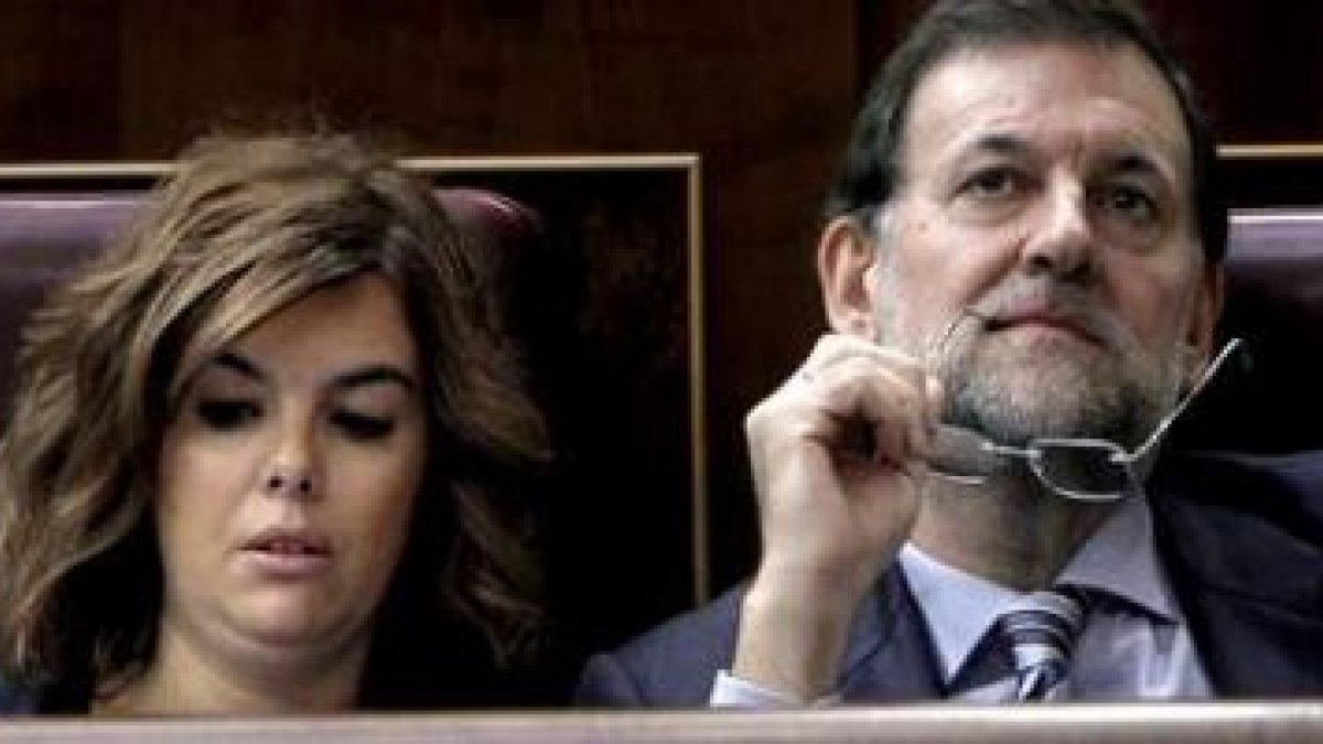 Rajoy y la portavoz parlamentaria del partido, Soraya Sáenz de Santamaría.