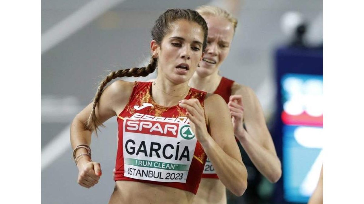 Marta García en un momento de la final del 3.000. RFEA / MIGUÉLEZ