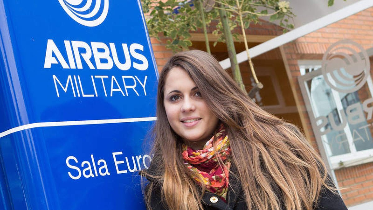Beatriz Avilés Torregrosa en las instalaciones de Airbus, en Madrid.