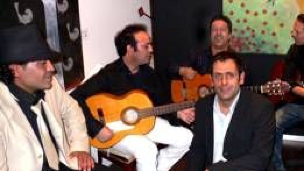 Paco Arias desembarca con su aire flamenco en Sardón