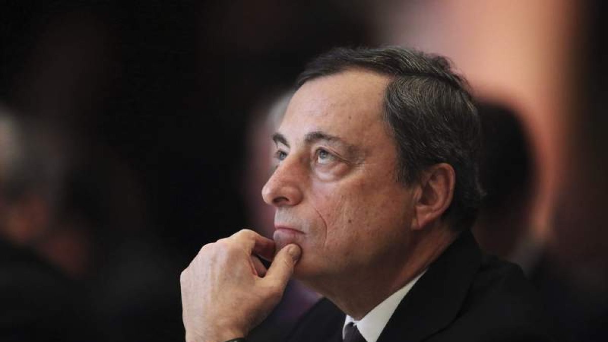 El presidente del BCE, Draghi, en el congreso de banca celebrado en Fráncfort.