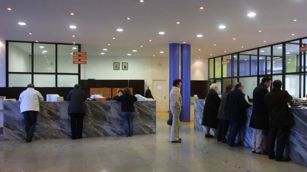Oficinas de atención al público en el consistorio ponferradino. ANA F. BARREDO