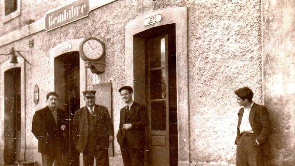 Estación del ferrocaril de Bembibre en 1948. MUSEO ALTO BIERZO