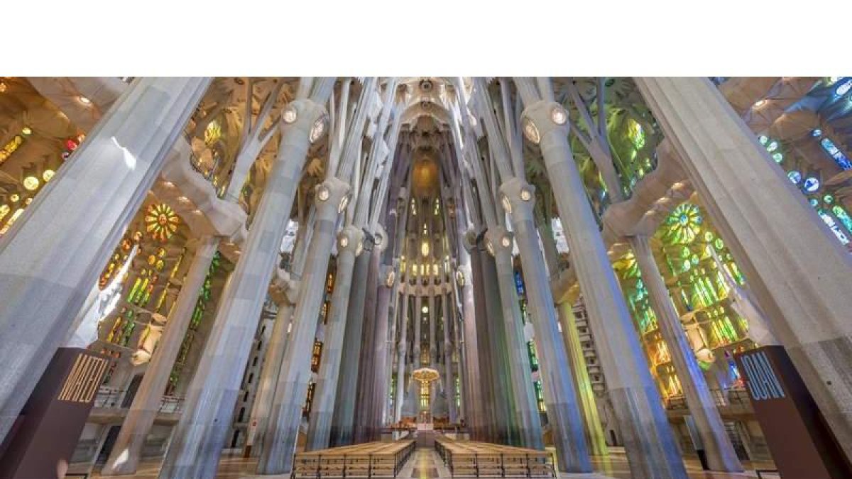 ‘Gaudí y la luz en el templo cristiano. La Sagrada Família’, de Josep Maria Tarragona i Clarasó, será una de las conferencias de expertos al máximo nivel. DL