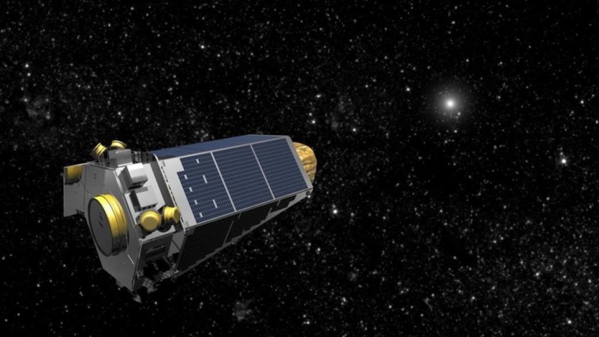 Simulación del telescopio Kepler en su misión espacial.