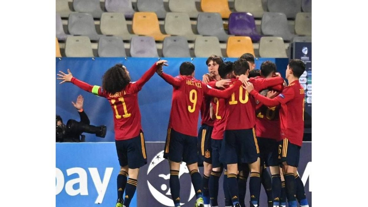 España celebró tres goles frente a la anfitriona Eslovenia. RFEF
