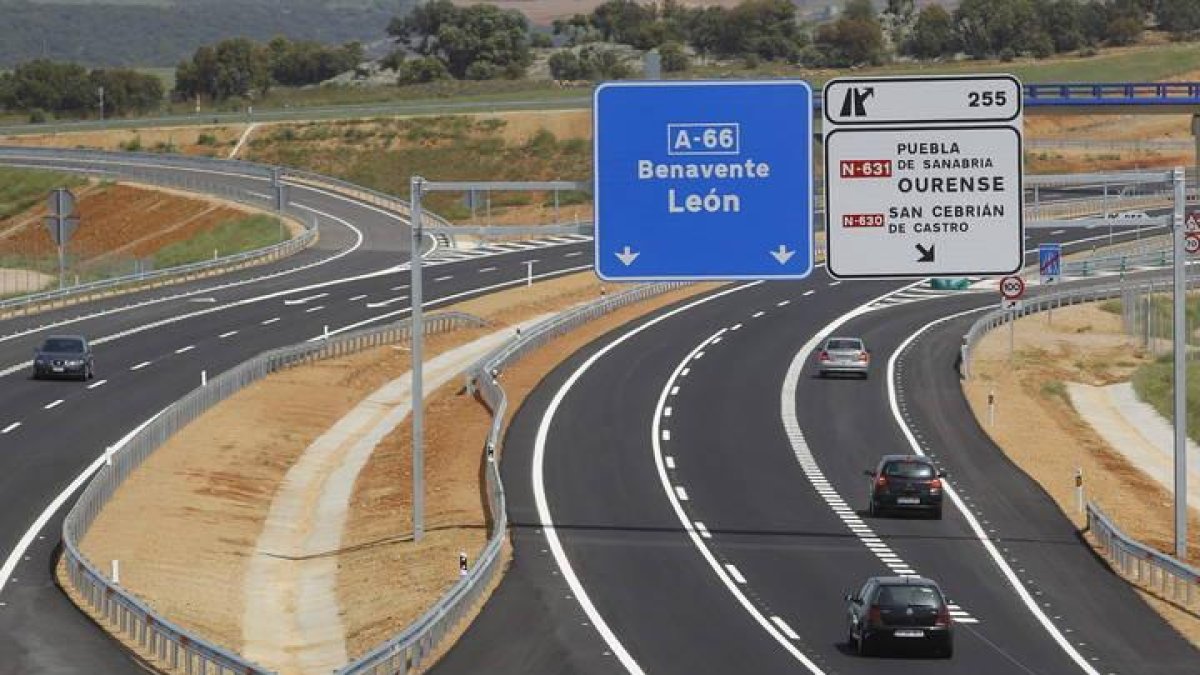 Tráfico ha recaudado casi un millón de euros en las autovías y autopistas leonesas