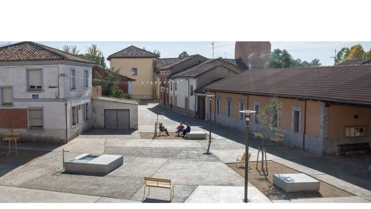 Vista de la plaza de Mansilla Mayor, cuya remodelación ya le ha valido dos importantes premios de arquitectura. OCAMICA TUDANCA ARQUITECTOS