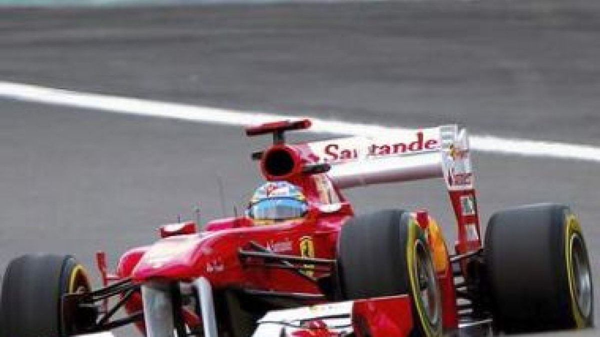 Alonso fue el más rápido en el primer test.